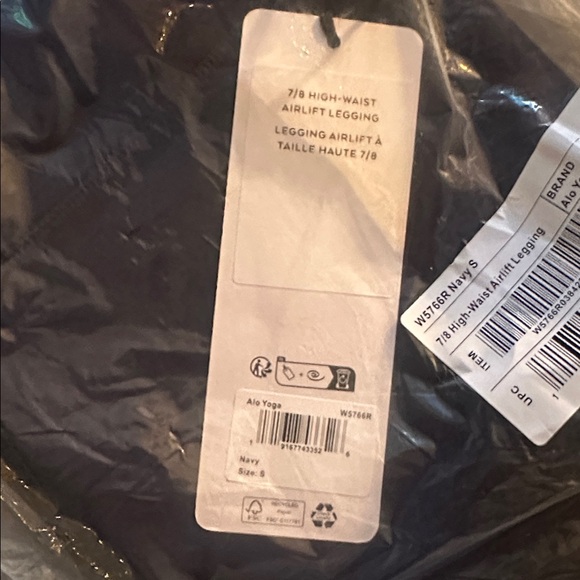 ALO Yoga 7/8 High-Waist Airlift Legging,size small in navy brand new with tags - Picture 5 of 5